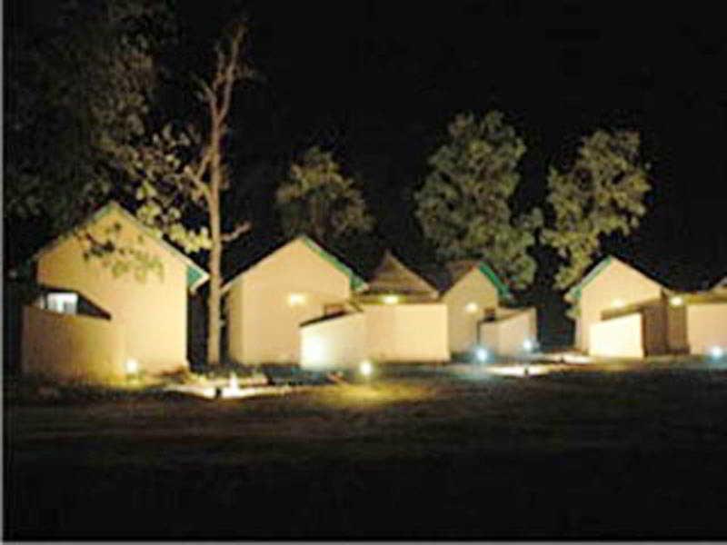 Tiger Lagoon Hotel Bandhavgarh National Park Exterior photo