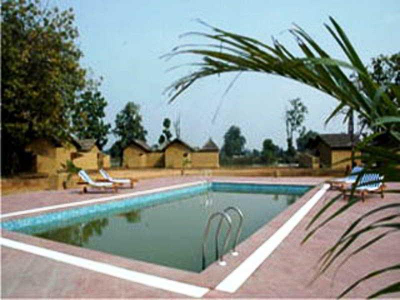 Tiger Lagoon Hotel Bandhavgarh National Park Exterior photo
